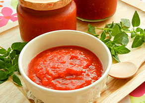 完熟トマトで自家製ケチャップ