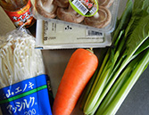 小松菜、人参、エノキ、生椎茸、木綿豆腐、オイスターソース