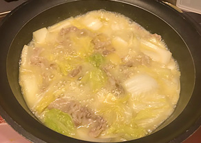 白菜と豚バラ肉のゆず味噌鍋